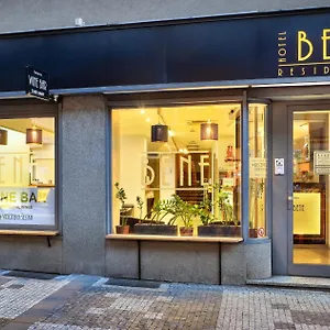 Bene 3*, Praga Czechy