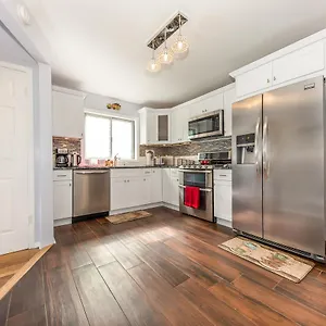 Apartment Luxury Close To Ubs Arena And Jfk